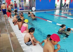 Visitan Polideportivo 4