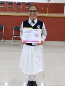 NIÑA GANADORA PARLAMENTO1