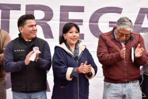 Entregan obra pública en Atlahapa 2