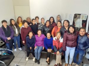 Dotan de herramientas a mujeres 1