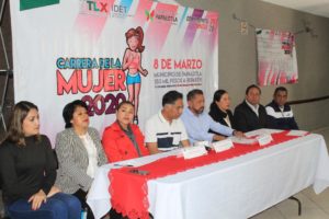 Presentan carrera de la mujer