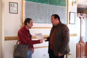 entrega apoyo económico