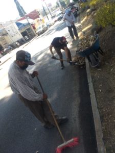 Continúan con limpieza en parques y jardines 1