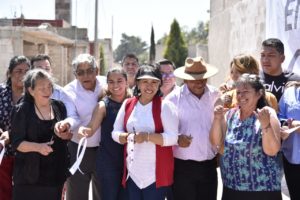Entregan obras en Metepec y Cuauhtelulpan 1
