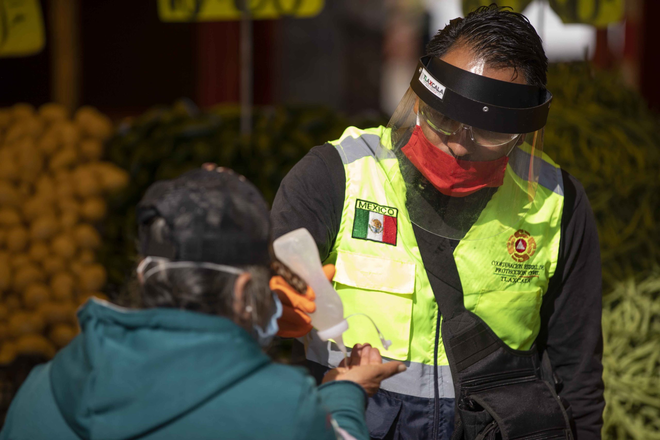 200531_PC_SANITIZACION_TIANGUIS_CHIAUTEMPAN_01
