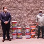 entrega pintura pueblo La Cruz