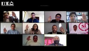 13 - ORDENA ITE RETIRAR ANUNCIOS PARTIDISTAS DE EQUIPAMIENTOS URBANOS