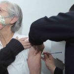 210215_SESA_COVID_INICIA_VACUNACION_02