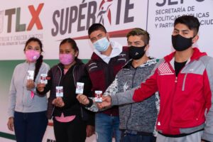 210324_SUPÉRATE_ENTREGA_APOYOS_EMPRENDEDORES_01
