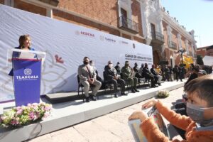 081121_LCC_CANJE DE ARMAS 3