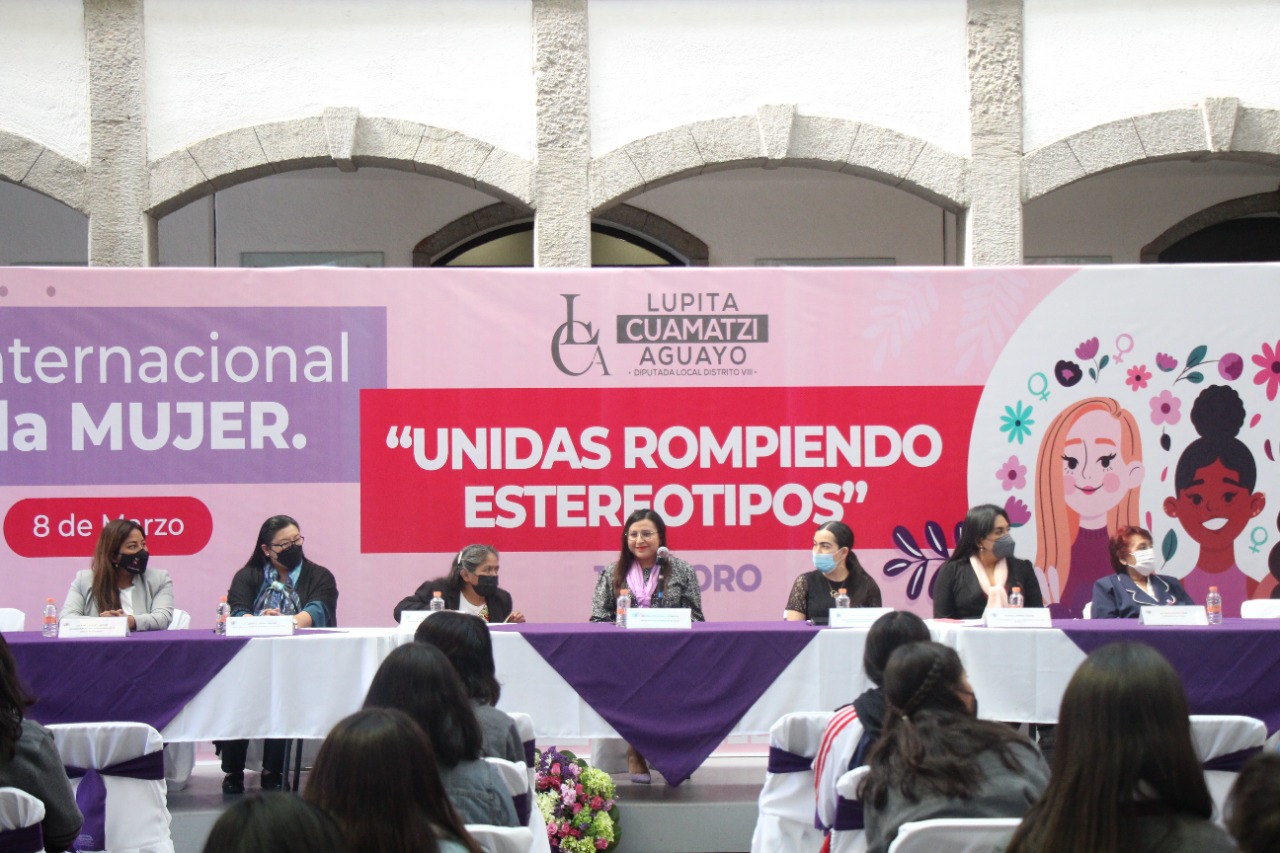 FORO UNIDAS ROMPIENDO ESTEREOTIPOS 6