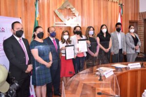 FIRMAN CONVENIO ITE Y SECRETARÍA DE BIENESTAR PARA CONSULTA DE PUEBLOS INDÍGENAS