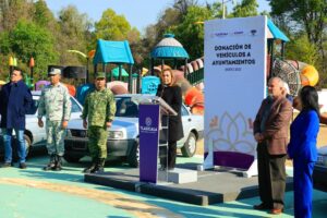 entrega-gobierno-del-estado-de-vehiculos-a-municipios-seguridad-3