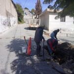 Realiza Tequexquitla trabajos de reparación en línea de agua potable en calle Xalistalpan