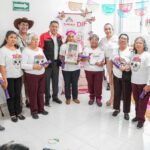 Ayuntamiento de Tlaxcala celebra Día de Muertos con concurso de ofrenda en la casa del Día del Adulto Mayor 
